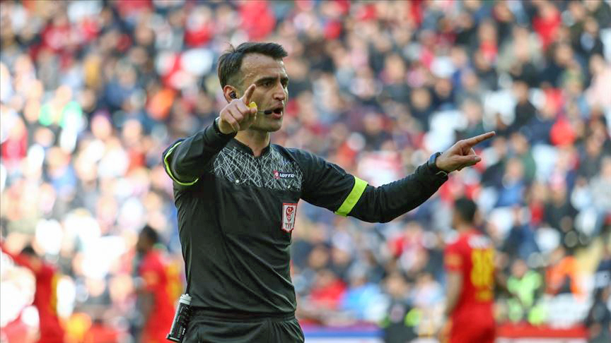 Galatasaray-Beşiktaş derbisinin hakemi belli oldu